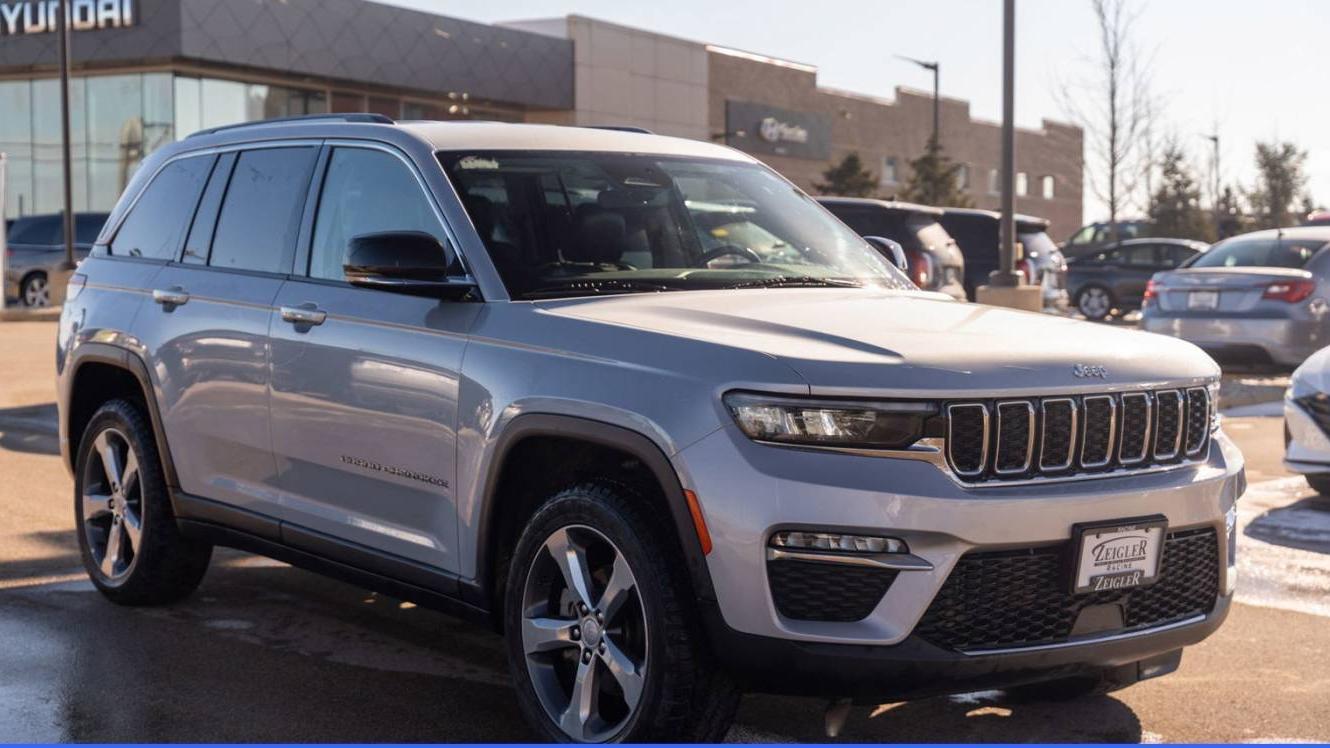 JEEP GRAND CHEROKEE 2022 1C4RJHBGXN8558007 image